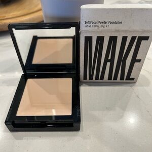 Makeup Forever Soft Focus Powder Foundation - Light Beige cool  num 1 Compact